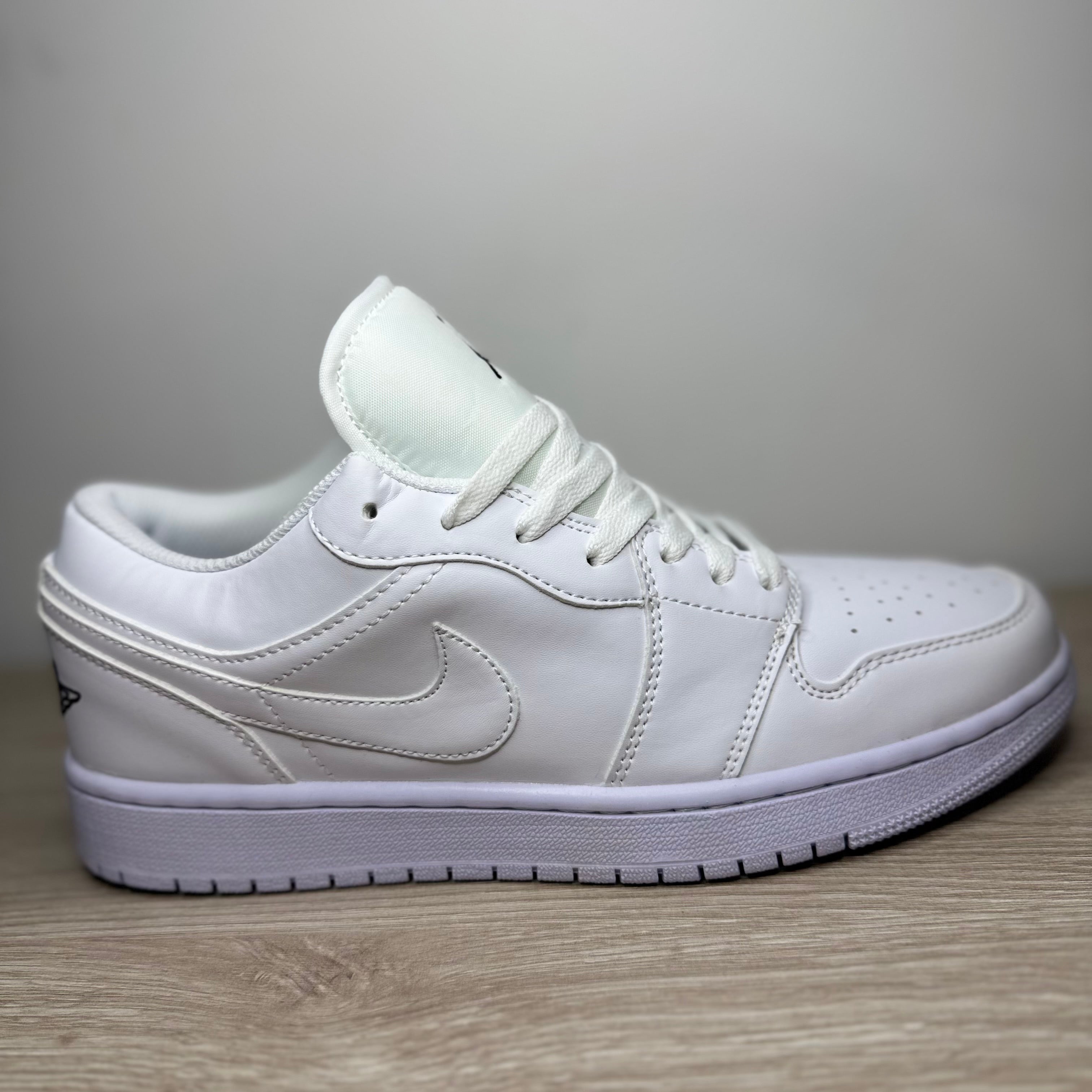 Jordan 1 Low AAA - Mujer